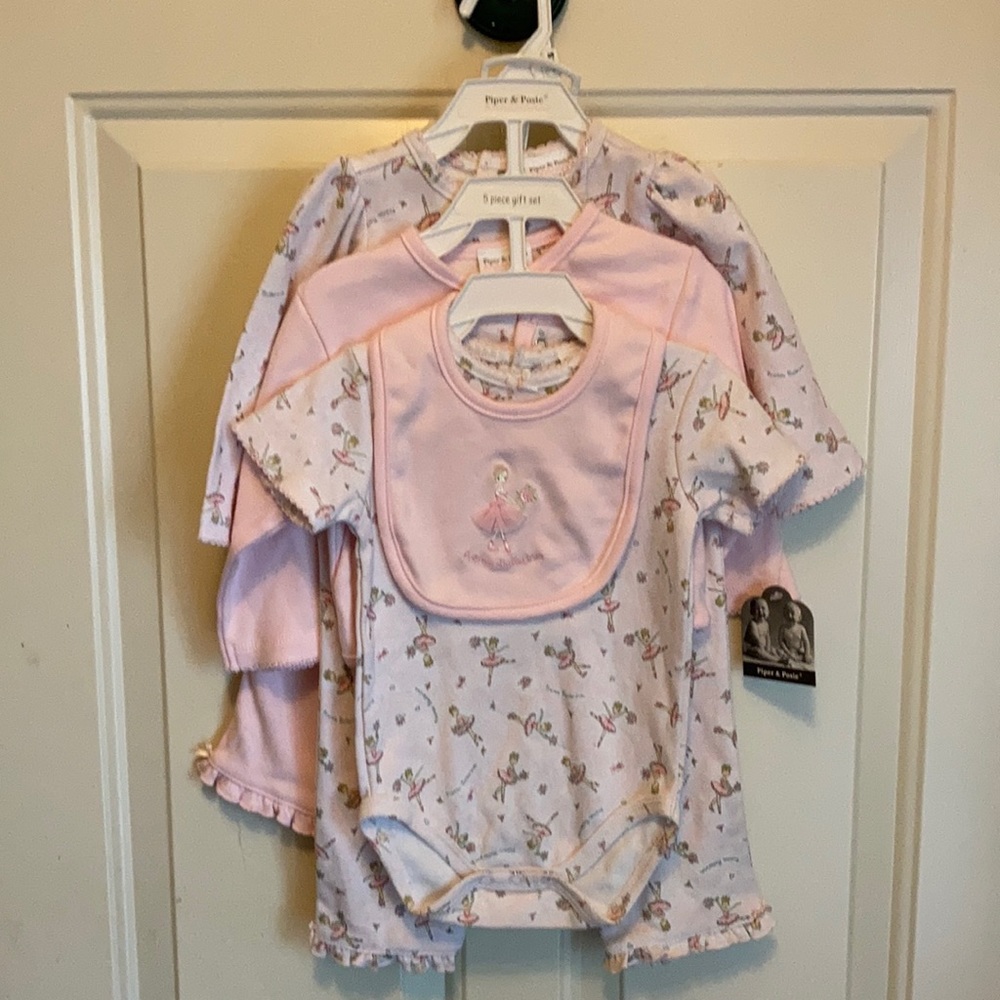 Ballet theme Piper & Posey 6 piece baby girl set